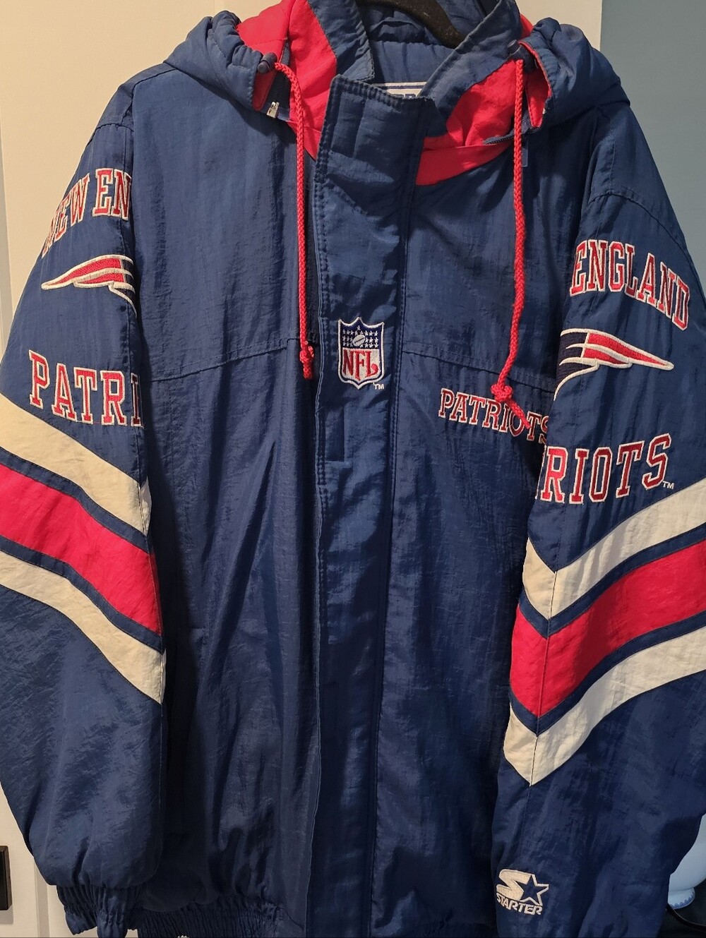 Vintage 90s New England Patriots Starter Pro Line Authentic Hooded Puffer Jacket